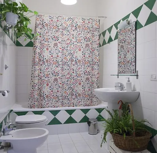 Nocleg ze śniadaniem The Church Neapol