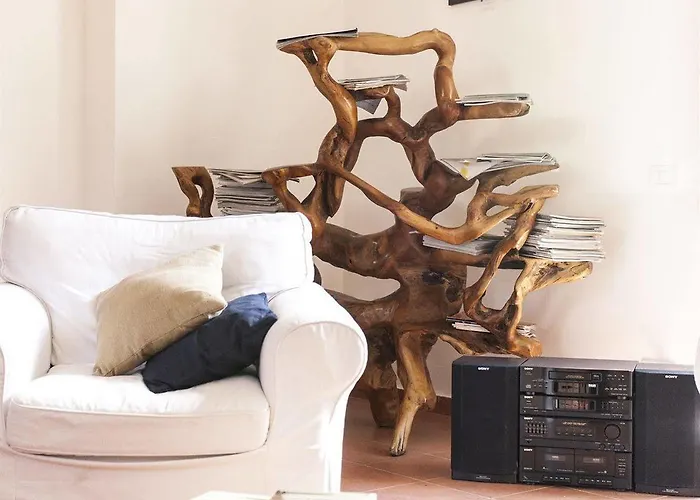 The Church 5* Neapol