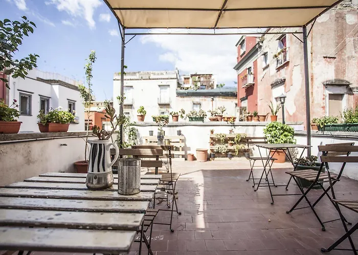 The Church Nocleg ze śniadaniem Neapol