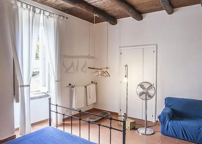 The Church 5* Neapol